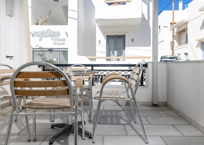 Depis Studios & Apartments