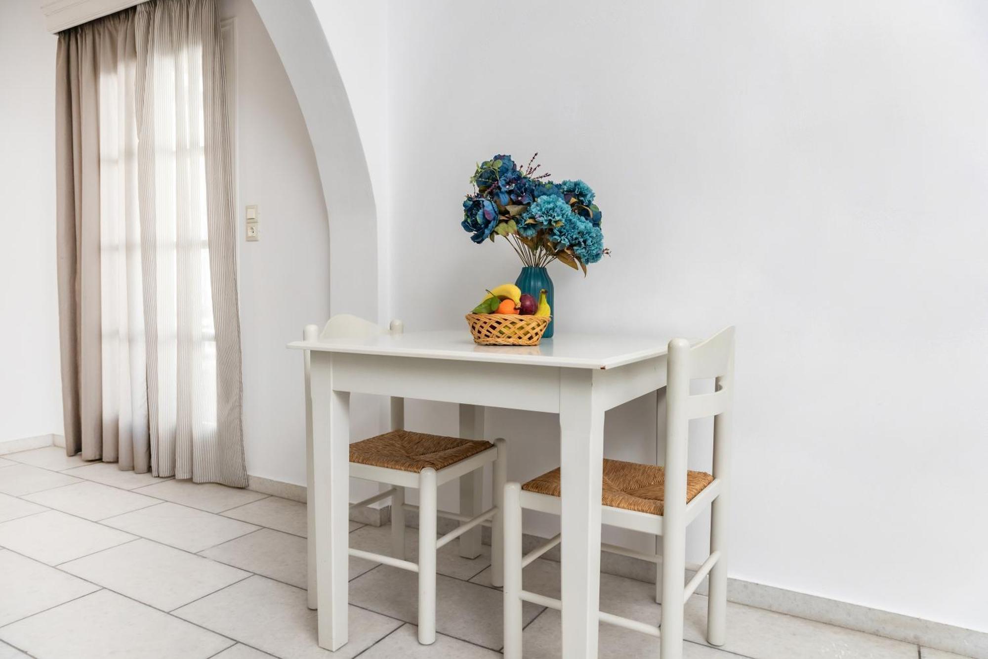 Depis & Apartment Naxos City